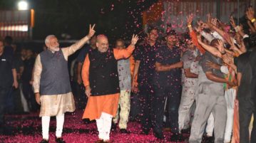 Modi declares victory in India