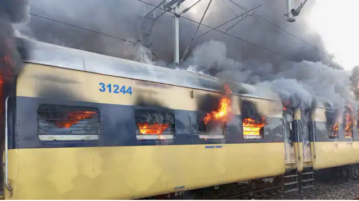 saharanpur-delhi passenger train caught fire